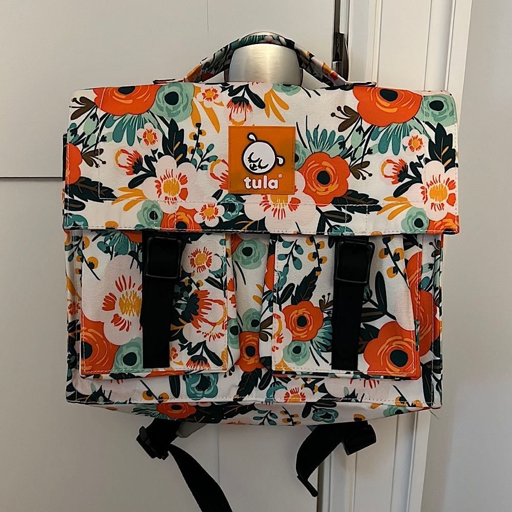 NWOT Tula Toddler Backpack w/matching insulated lunch bag in fun floral print!